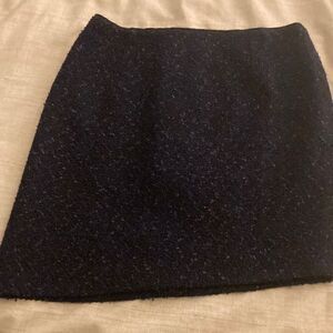 Elie Tahari Navy Tweed Wool Skirt with  Asymmetrical Hem. Size 4.